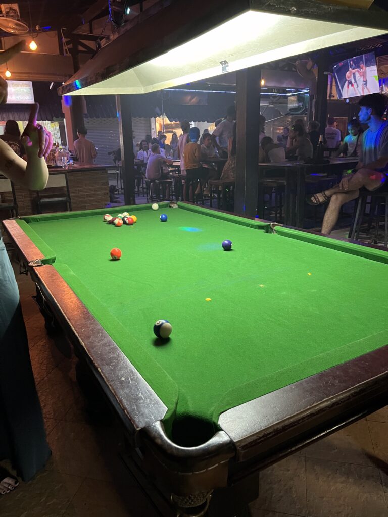 Von Wäsche, Regen, Rollerfahren und Billiard