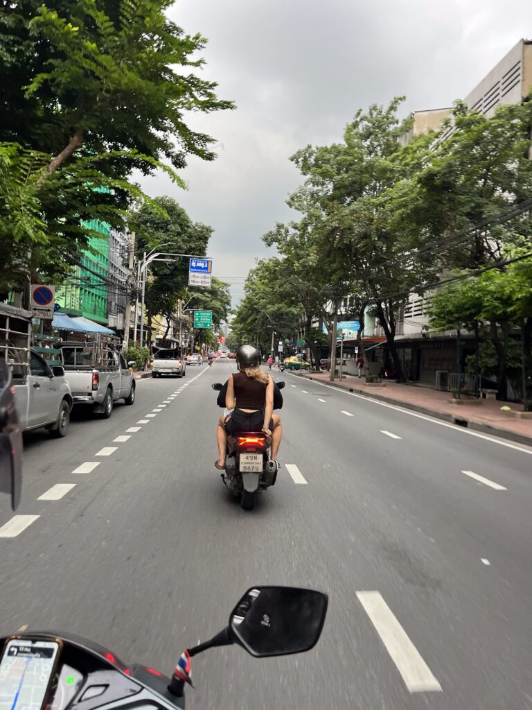 Yoga & Chinatown – letzter Tag in Thailand