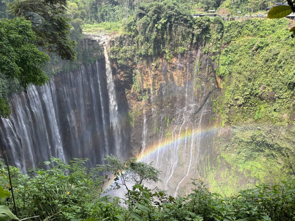 Wasserfall-Tour & Vorbereitung auf den Bromo Vulkan
